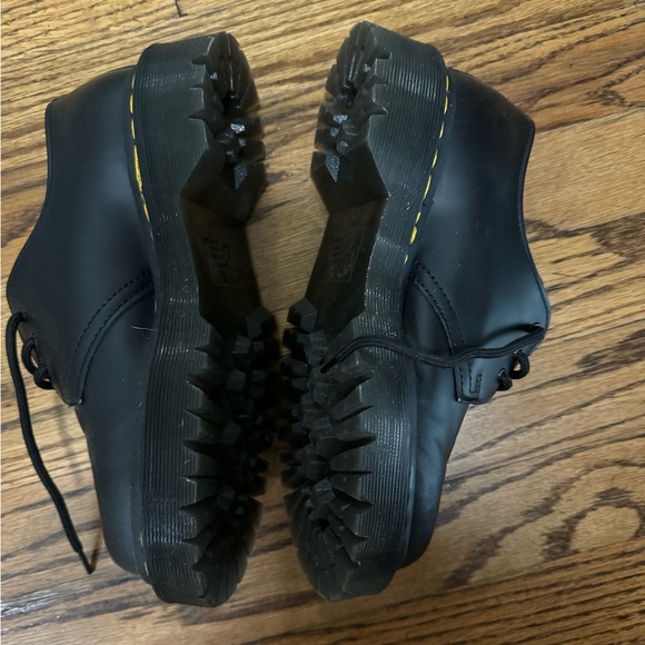 Dr Martens - size 5 - Picture 2 of 5